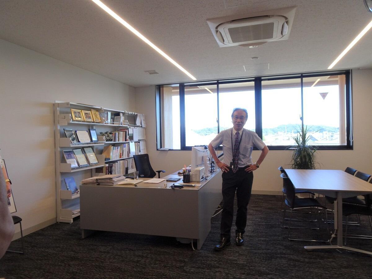 dbd1034f-343d-4538-8ea9-d312531e6f4c